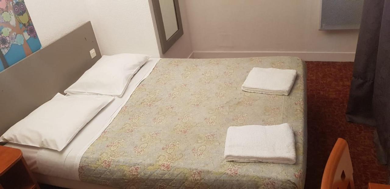 Hotel Petit Bastille Aulnay-sous-Bois Zewnętrze zdjęcie